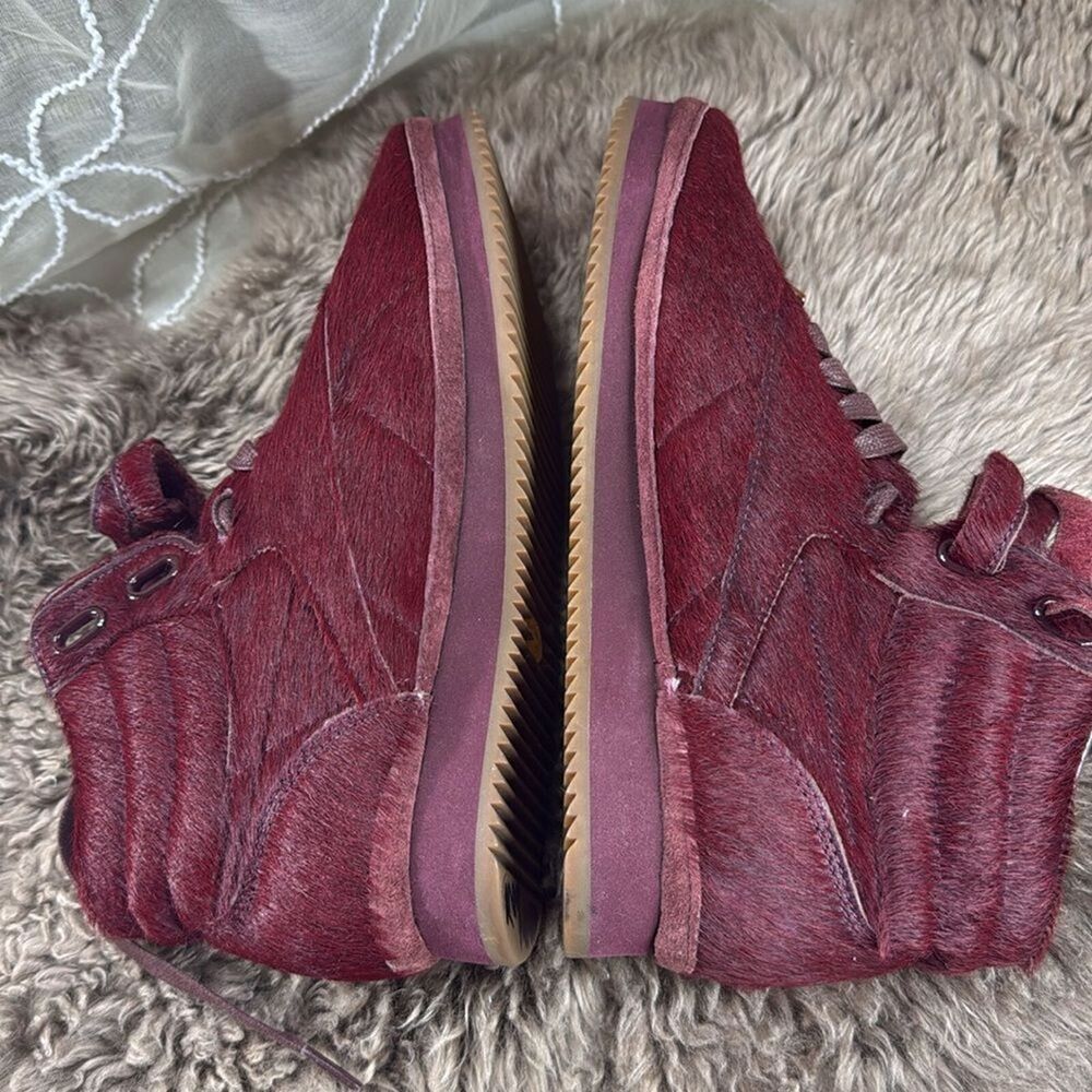 (A) RARE Reebok Amber Rose Muva Fuka Burgundy Gum Top Sneakers, Women's Size 9 - Picture 5 of 14